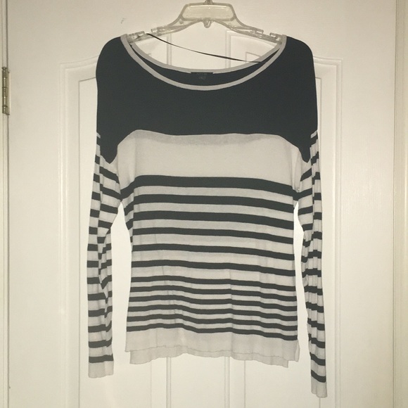 Apt. 9 Large White and Black Striped Sweater - Picture 2 of 3